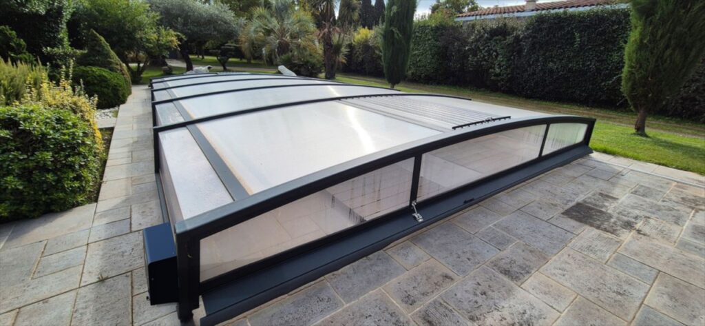 SLIDEO pool enclosure motorisation